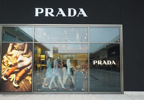 prada factory italy